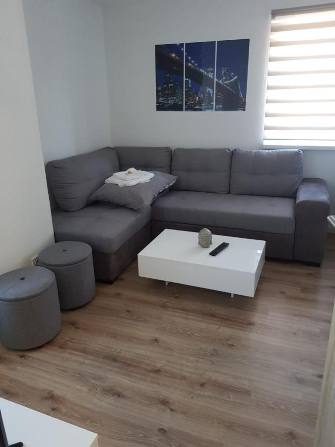 Aresko-Apartments Vidnava Eksteriør bilde