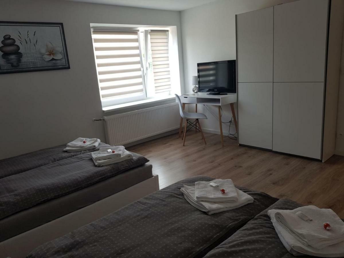 Aresko-Apartments Vidnava Eksteriør bilde
